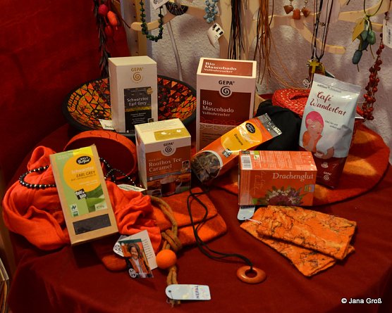FAIR-Kostung von Weihnachtsgebäck (Foto: Jana Groß) FAIR-Kostung von Weihnachtsgebäck (Foto: Jana Groß)