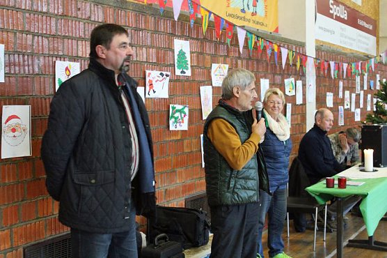 Bereits 16. Weihnachtsturnen (Foto: Karl-Heinz Herrmann) Bereits 16. Weihnachtsturnen (Foto: Karl-Heinz Herrmann)