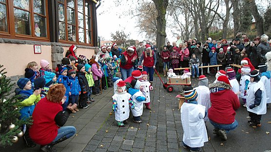Gemütlicher Weihnachtsmarkt in der Kindervilla (Foto: Kindervilla Bad Frankenhausen) Gemütlicher Weihnachtsmarkt in der Kindervilla (Foto: Kindervilla Bad Frankenhausen)