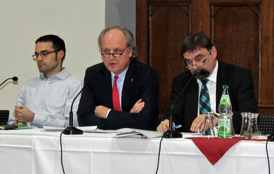 Keinen Konsens auf Bürgerversammlung gefunden (Foto: Karl-Heinz Herrmann) Keinen Konsens auf Bürgerversammlung gefunden (Foto: Karl-Heinz Herrmann)