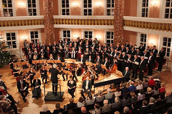 Stimmungsvoll Jauchzet, frohlocket (Foto: Karl-Heinz Herrmann) Stimmungsvoll Jauchzet, frohlocket (Foto: Karl-Heinz Herrmann)