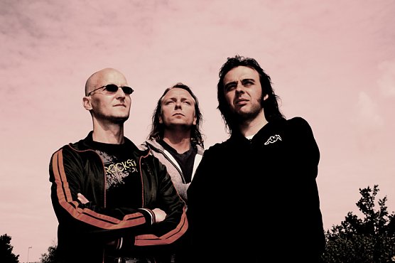 DOUBLE VISION trifft INUTERO (Foto: Frank Ludwig) DOUBLE VISION trifft INUTERO (Foto: Frank Ludwig)