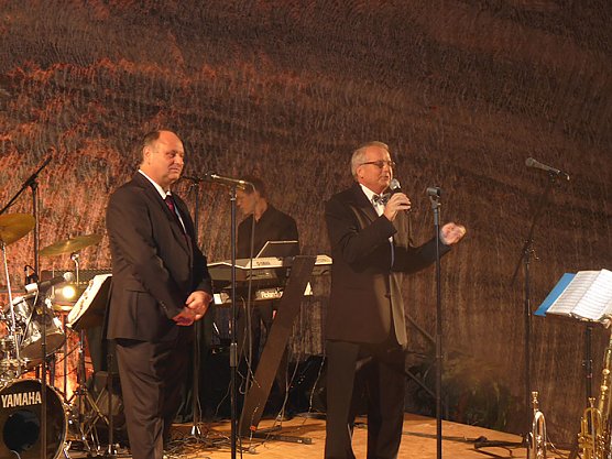 1. Sondersh&auml;user Salz-Kristallball (Foto: Karl-Heinz Herrmann)