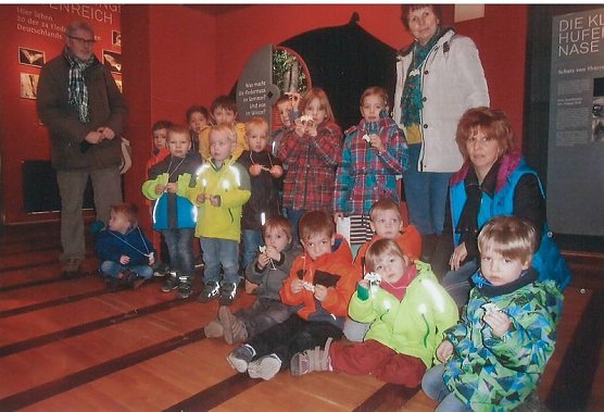 Auf den Spuren der Fledermaus (Foto: Kindervilla Bad Frankenhausen) Auf den Spuren der Fledermaus (Foto: Kindervilla Bad Frankenhausen)
