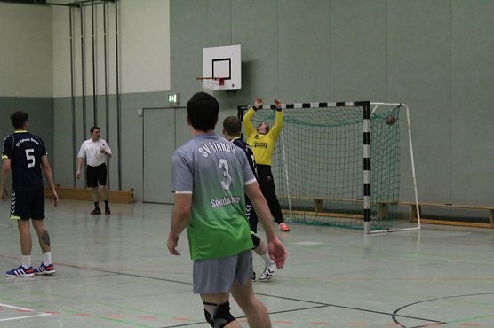 Klare Angelegenheit (Foto: Karl-Heinz Herrmann) Klare Angelegenheit (Foto: Karl-Heinz Herrmann)