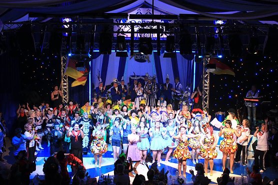 In Bebra sind die Narren los… (Foto: Kenneth Bol) In Bebra sind die Narren los… (Foto: Kenneth Bol)