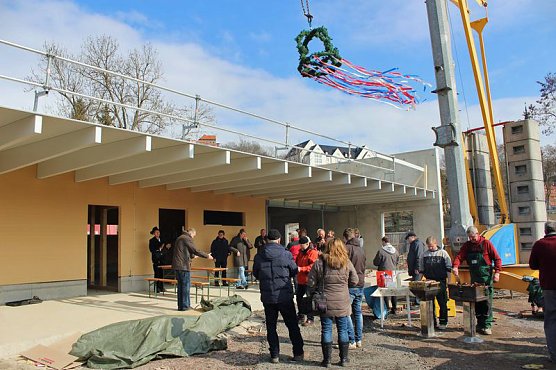 Richtfest im Kurpark (Foto: Karl-Heinz Herrmann) Richtfest im Kurpark (Foto: Karl-Heinz Herrmann)