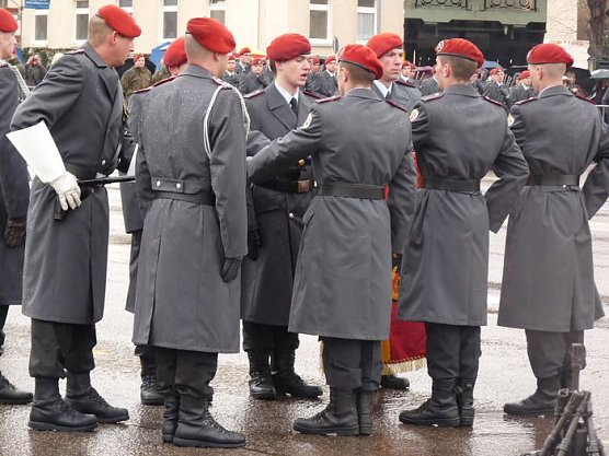 Gel&ouml;bnis der Rekruten in Sondershausen (Foto: Karl-Heinz Herrmann)