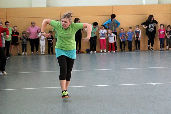 Bewegung und gesundes Essen (Foto: Karl-Heinz Herrmann) Bewegung und gesundes Essen (Foto: Karl-Heinz Herrmann)