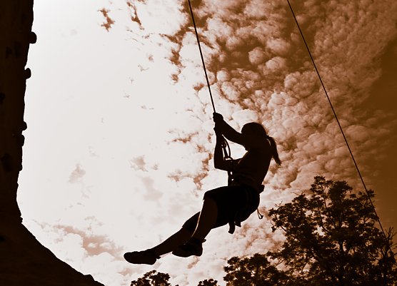 Klettertrainer gesucht (Foto: Ferienpark Feuerkuppe) Klettertrainer gesucht (Foto: Ferienpark Feuerkuppe)