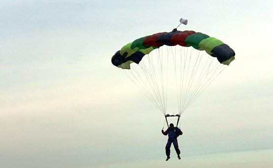 Flugplatzfest mit Hei&szlig;luftballons (Foto: Marion Haas Aeroclub)