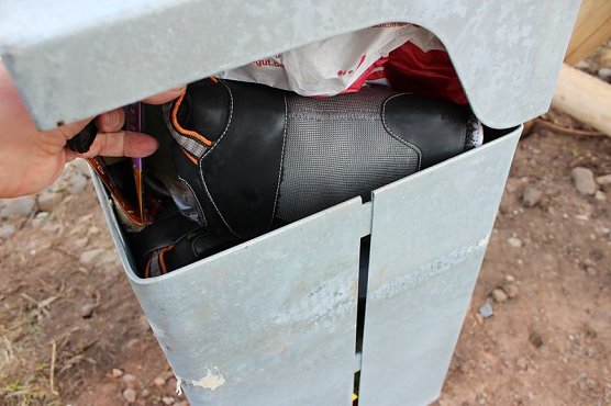 Positives und Negatives vom Unstrut-Werra-Radweg (Foto: Karl-Heinz Herrmann) Positives und Negatives vom Unstrut-Werra-Radweg (Foto: Karl-Heinz Herrmann)