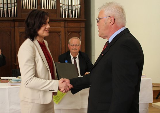 Verpflichtung Kreistagsmitglied (Foto: Karl-Heinz Herrmann)