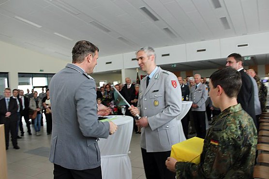 K&ouml;stlicher Abschiedsgru&szlig; (Foto: Karl-Heinz Herrmann)