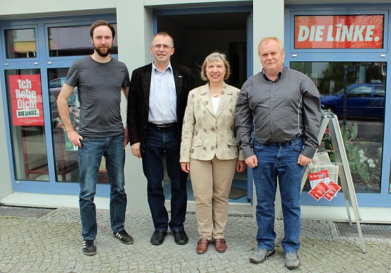 Die Linke jetzt mit neuem alten Wahlkreisbüro (Foto: Karl-Heinz Herrmann) Die Linke jetzt mit neuem alten Wahlkreisbüro (Foto: Karl-Heinz Herrmann)