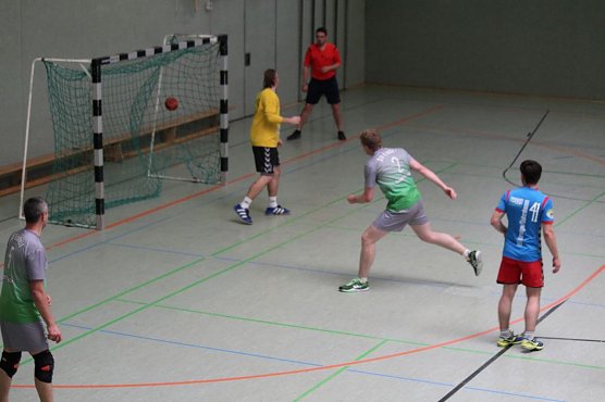 Handball live (Foto: Karl-Heinz Herrmann)
