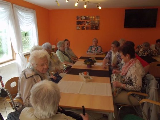 WB 4 besucht Fereinpark Feuerkuppe (Foto: Thomas Leipold) WB 4 besucht Fereinpark Feuerkuppe (Foto: Thomas Leipold)