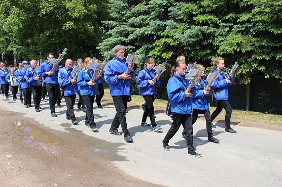 Festumzug Berka (Foto: Karl-Heinz Herrmann)