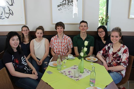 Kulturcaf&eacute; mit Prof. Peter Bruns (Foto: Karl-Heinz Herrmann)
