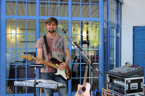 Open-Air im Quellgrund (Foto: Karl-Heinz Herrmann) Open-Air im Quellgrund (Foto: Karl-Heinz Herrmann)