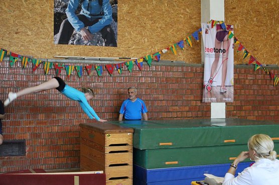 In der Borntalhalle wird geturnt (Foto: Karl-Heinz Herrmann)