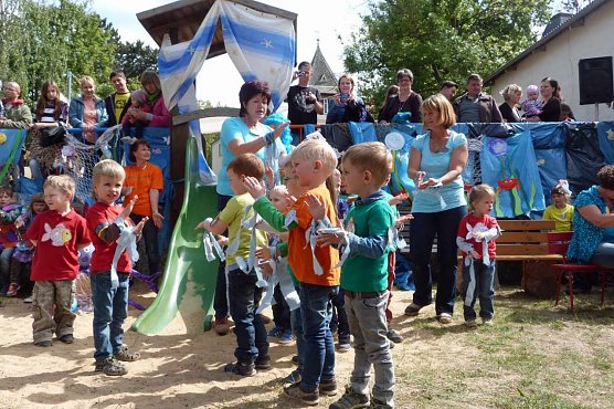 Tolles Kindermusical beim Frühlingsfest (Foto: Jana Hesse) Tolles Kindermusical beim Frühlingsfest (Foto: Jana Hesse)