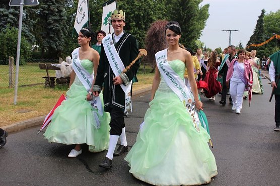 Festumzug in Udersleben (Foto: Karl-Heinz Herrmann)