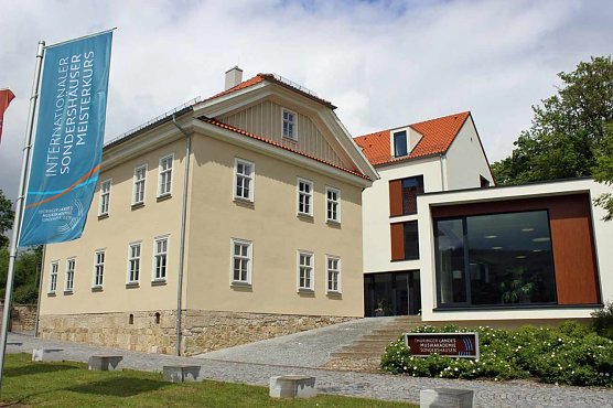 Ein Klavier und viele Ideen (Foto: Th&uuml;ringer Landesmusikakademie Sondershausen)