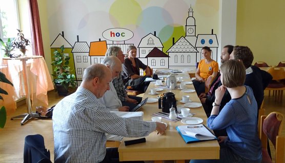 Konstituierung einer Arbeitsgruppe (Foto: Landratsamt Kyffhäuserkreis) Konstituierung einer Arbeitsgruppe (Foto: Landratsamt Kyffhäuserkreis)