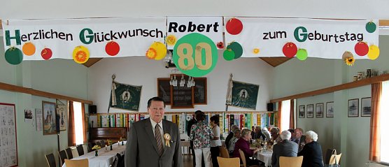 Glückwunsch zum 80. Geburtstag (Foto: Karl-Heinz Herrmann) Glückwunsch zum 80. Geburtstag (Foto: Karl-Heinz Herrmann)