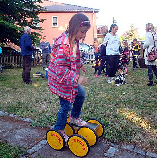 Johannisfeuer an der Altstädter Kirche (Foto: Peter Zimmer) Johannisfeuer an der Altstädter Kirche (Foto: Peter Zimmer)