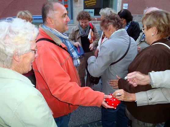 Außentermin – Stadtrundgang: (Foto: Peter Zimmer) Außentermin – Stadtrundgang: (Foto: Peter Zimmer)