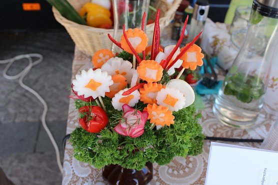 Beratungstag auf dem Markt (Foto: Karl-Heinz Herrmann) Beratungstag auf dem Markt (Foto: Karl-Heinz Herrmann)