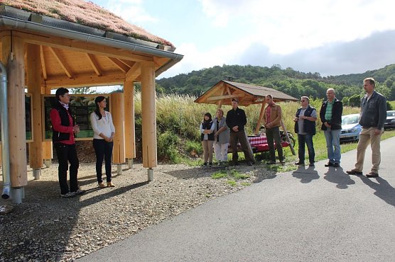 Informationspunkt f&uuml;r Touristen &uuml;bergeben (Foto: Karl-Heinz Herrmann)
