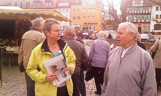 Info Stand zu Ostern (Foto: Die Linke Bad Frankenhausen)