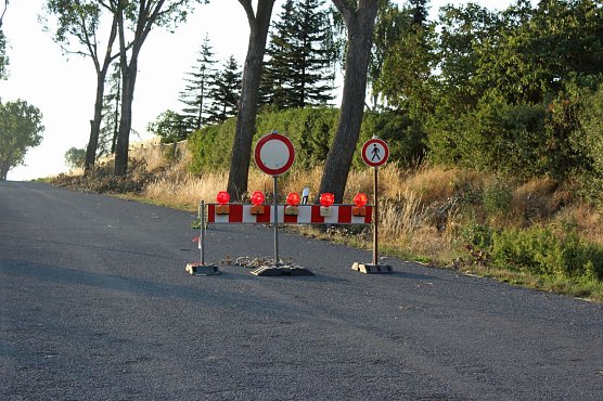 Gesperrte und unpassierbare Wanderwege (Foto: Karl-Heinz Herrmann)