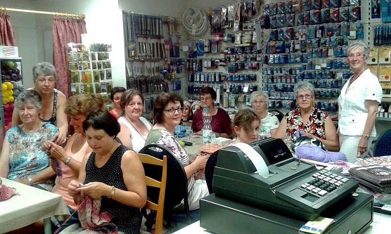 25 Jahre Näh- und Handarbeitszentrum Bauer (Foto: Privat) 25 Jahre Näh- und Handarbeitszentrum Bauer (Foto: Privat)