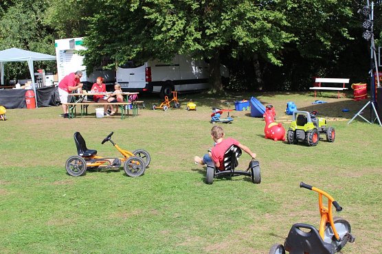 Beach Party am Bebraer Teich (Foto: Karl-Heinz Herrmann)