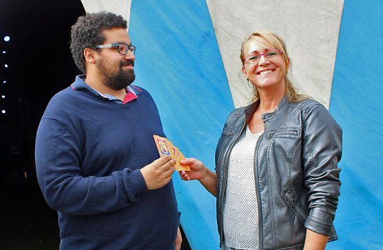 Mit Fl&uuml;chtlingskindern in den Zirkus (Foto: Karl-Heinz Herrmann)