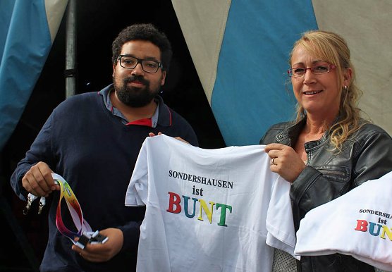 Mit Fl&uuml;chtlingskindern in den Zirkus (Foto: Karl-Heinz Herrmann)