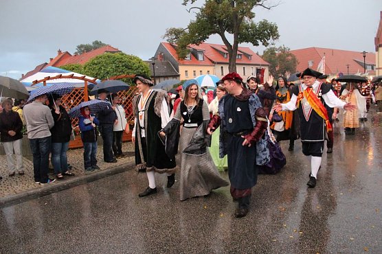 Bauernheer wurde nass gemacht (Foto: Karl-Heinz Herrmann)