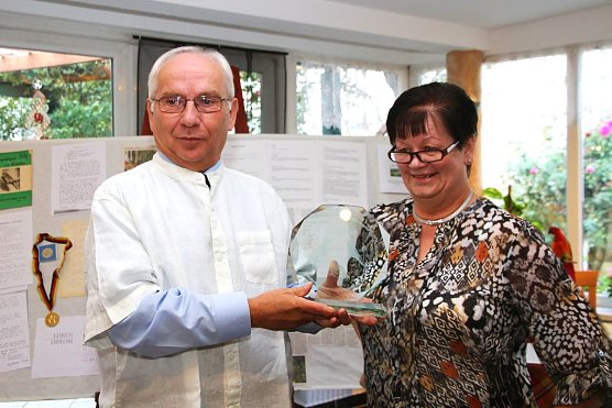 Vogelz&uuml;chter geehrt (Foto: G&uuml;nter Herting)