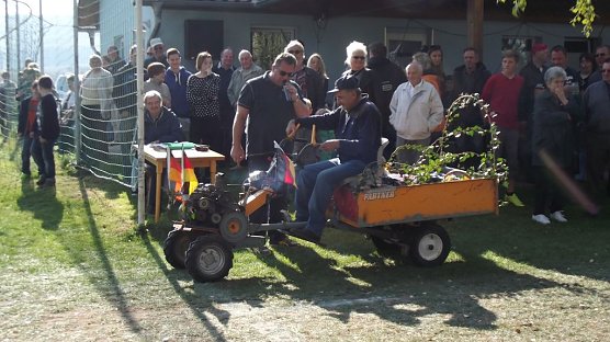 16. Mops-Rennen in Hachelbich (Foto: Thomas Leipold) 16. Mops-Rennen in Hachelbich (Foto: Thomas Leipold)