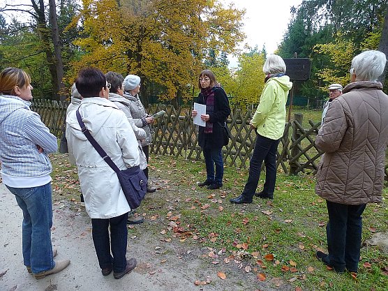 Rundgang auf J&uuml;dischem Friedhof (Foto: J&uuml;rgen Kieper)