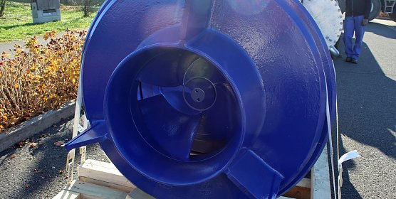 Neue Pumpe am Volksplatz installiert (Foto: Karl-Heinz Herrmann) Neue Pumpe am Volksplatz installiert (Foto: Karl-Heinz Herrmann)