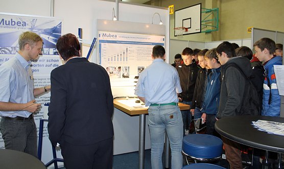 14. Berufsinfotage 2015 im Kyffhäuserkreis eröffnet (Foto: Karl-Heinz Herrmann) 14. Berufsinfotage 2015 im Kyffhäuserkreis eröffnet (Foto: Karl-Heinz Herrmann)