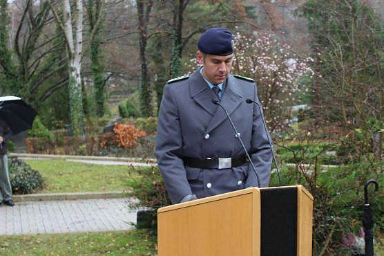 Der Opfer von Krieg, Gewalt und Terror gedacht (Foto: Karl-Heinz Herrmann)