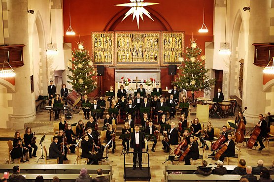 AUFTAKT 2016 mit dem Landesjugendorchester (Foto: Thüringer Landesmusikakademie Sondershausen) AUFTAKT 2016 mit dem Landesjugendorchester (Foto: Thüringer Landesmusikakademie Sondershausen)