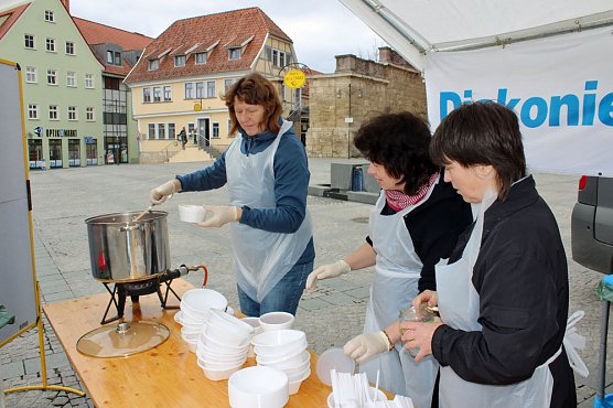Einmal essen macht zweimal satt (Foto: Karl-Heinz Herrmann)