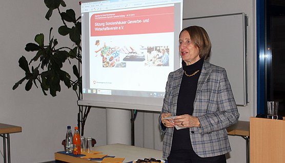 Gesetz – Umsetzung – Kontrolle – Strafe?! (Foto: Karl-Heinz Herrmann) Gesetz – Umsetzung – Kontrolle – Strafe?! (Foto: Karl-Heinz Herrmann)